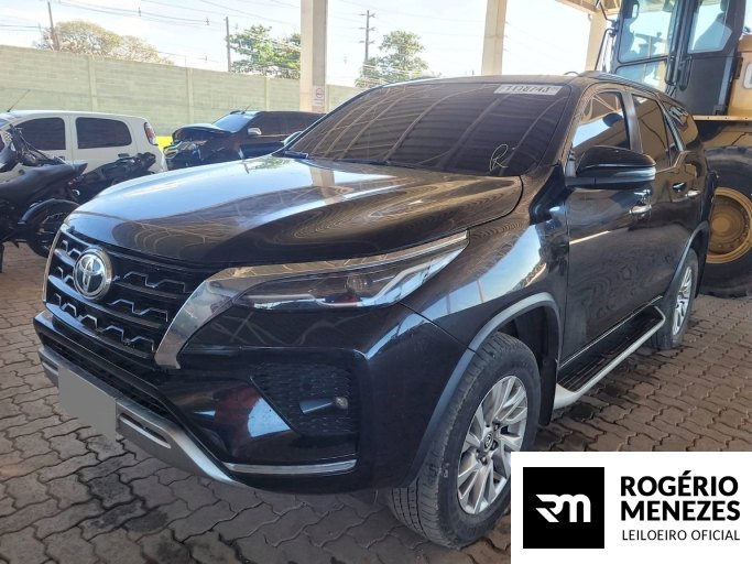 TOYOTA HILUX SW4 21/21
