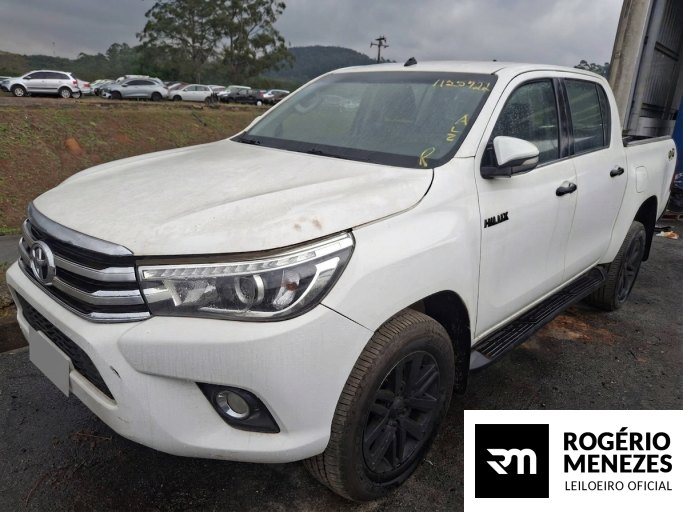 TOYOTA HILUX CD 16/16